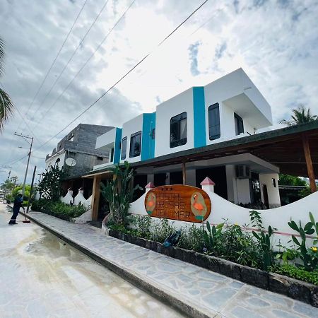 Hostal Brisas Del Mar Puerto Villamil Ngoại thất bức ảnh