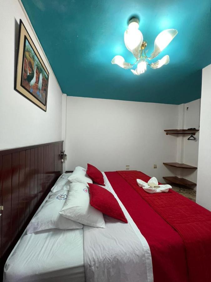 Hostal Brisas Del Mar Puerto Villamil Ngoại thất bức ảnh
