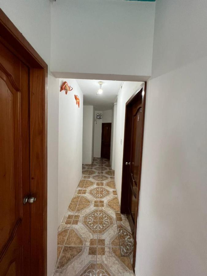 Hostal Brisas Del Mar Puerto Villamil Ngoại thất bức ảnh
