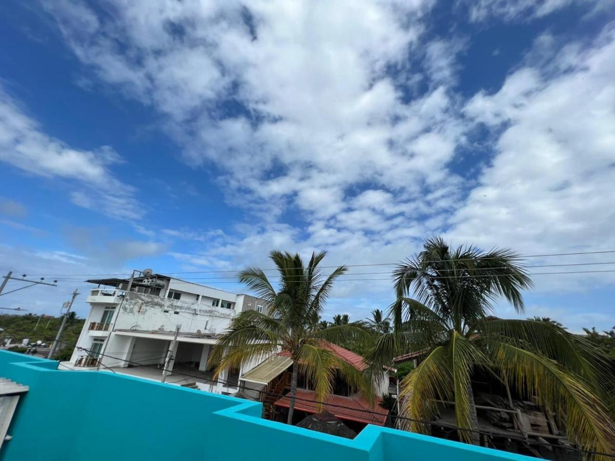 Hostal Brisas Del Mar Puerto Villamil Ngoại thất bức ảnh