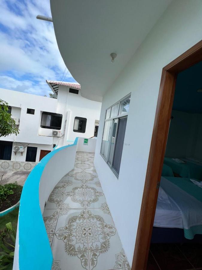 Hostal Brisas Del Mar Puerto Villamil Ngoại thất bức ảnh